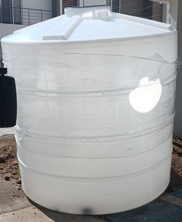 Cisterna Tecnoplast 6,000 lts